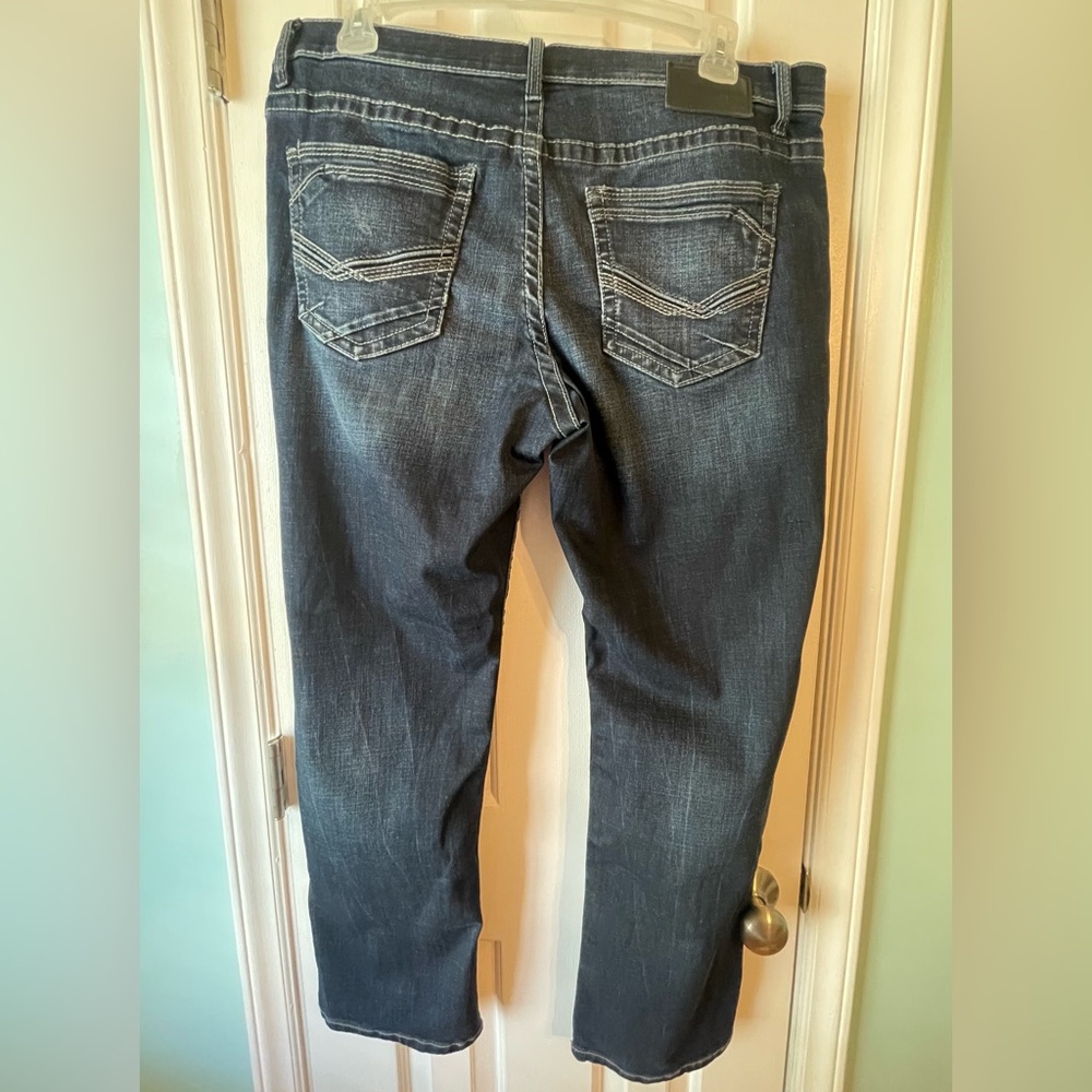 Men’s BKE Nolan Straight Stretch Jeans by BUCKLE. - Picture 2 of 8